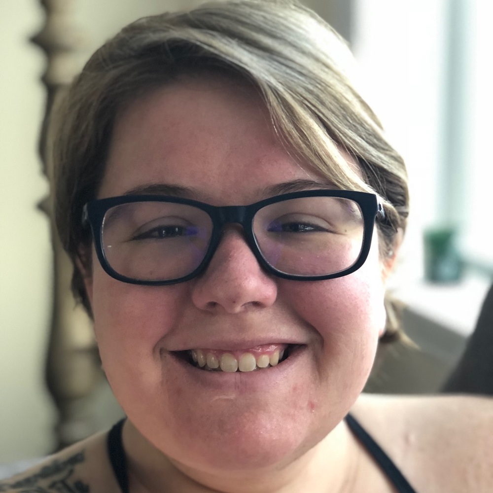 Meet your Posher, Lexie